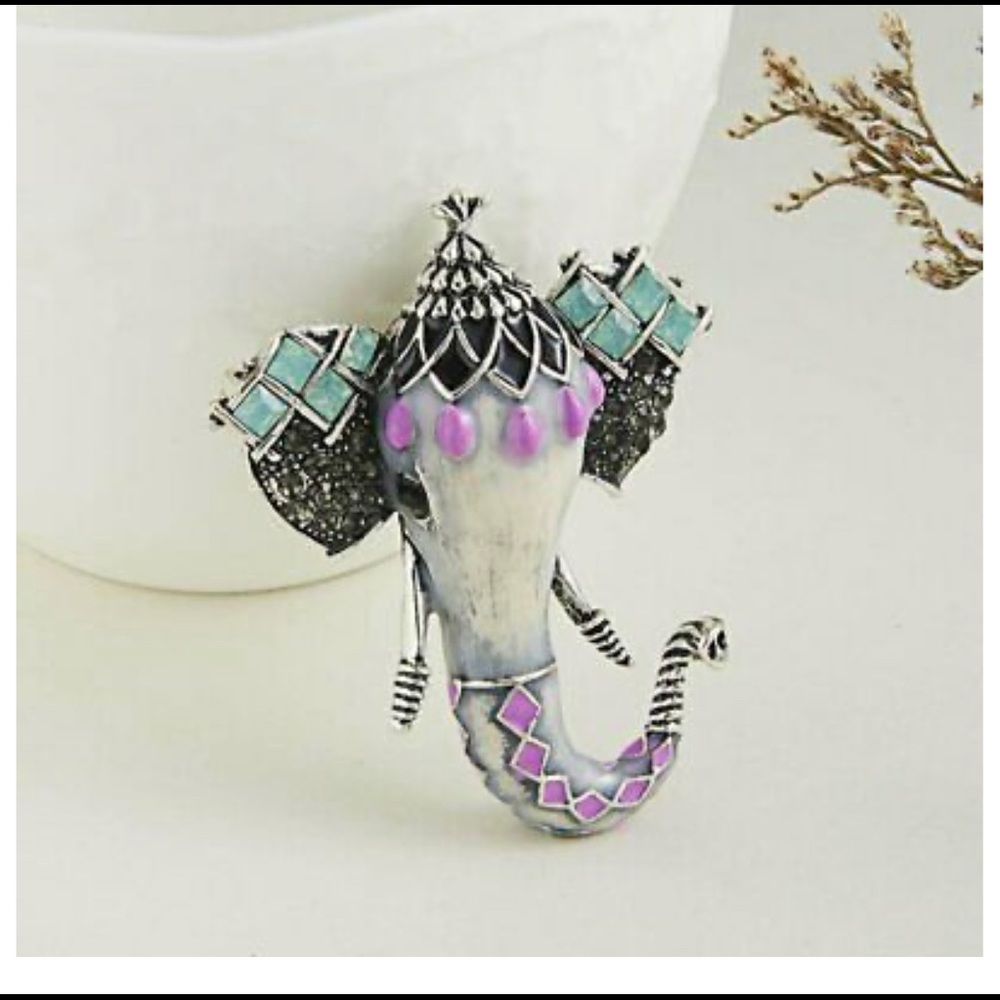 Elephant brooch